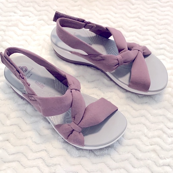 »-Clarks-»Cloudstepper Adjust Strappy Cloth Sandal Platform OpenToe Soft… - Picture 10 of 16
